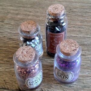 🦋 HALLOWEEN GLASS BOTTLE JARS🦋